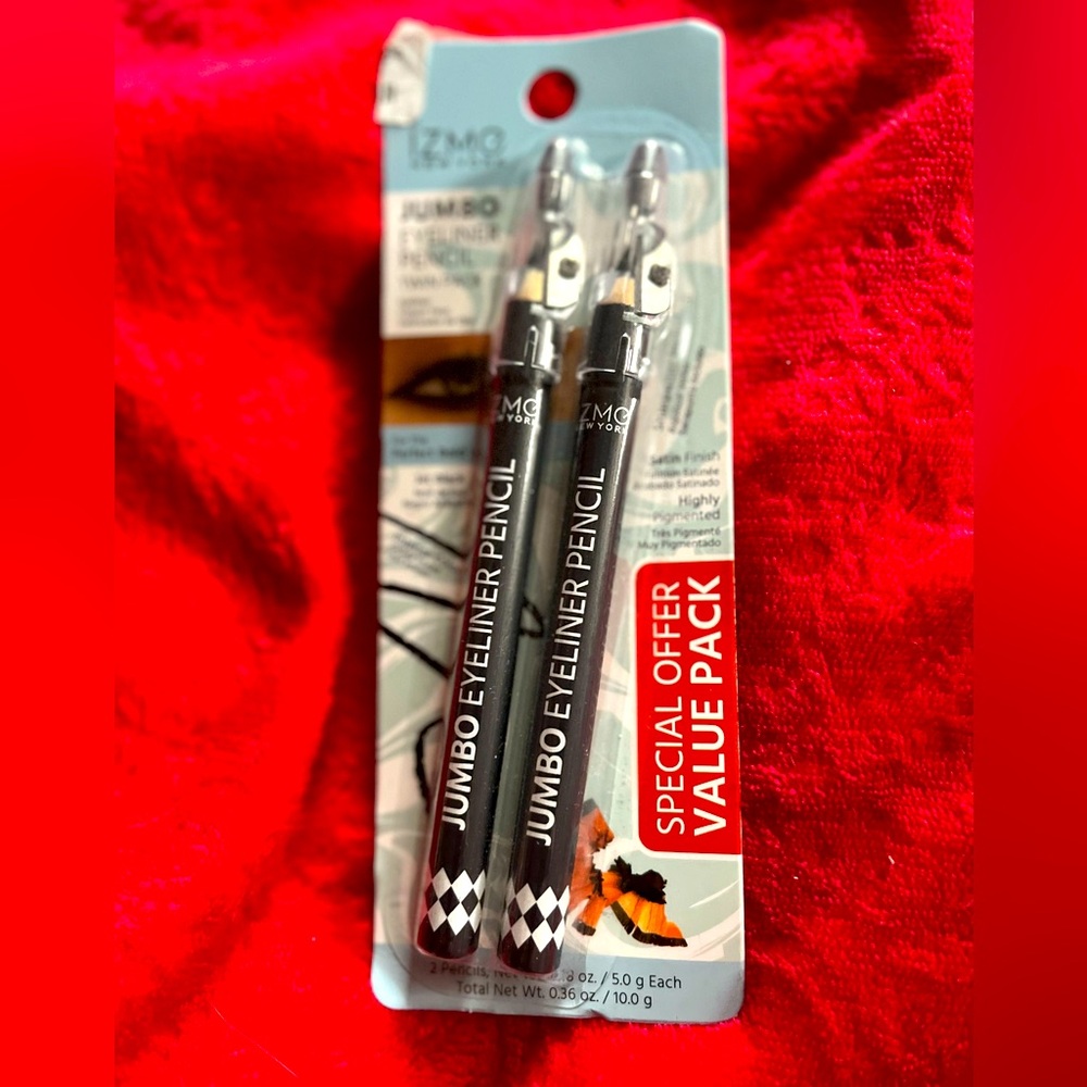 Jumbo eyeliner pencils